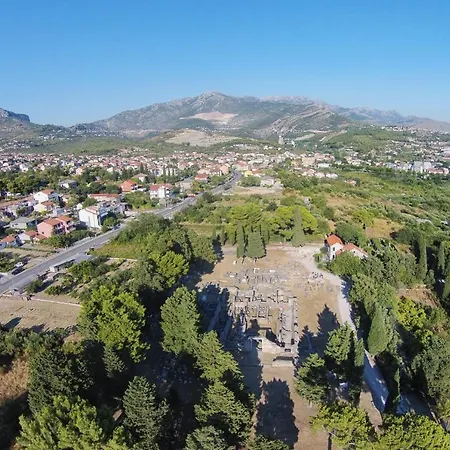 Апартаменты With Parking Space Solin, Split - 21310 *