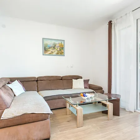 With Parking Space Solin, Split - 21310 Апартаменты *